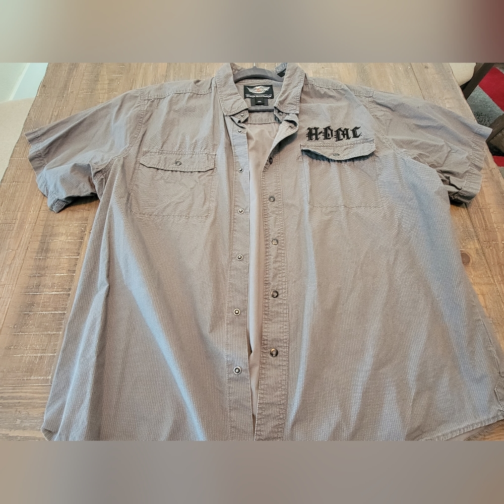 Preowned Harley Davidson Mens XXL button-down shirt in grey and black
